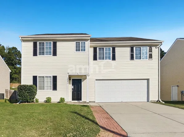 2665 Chatfield Dr, Winston Salem, NC 27103