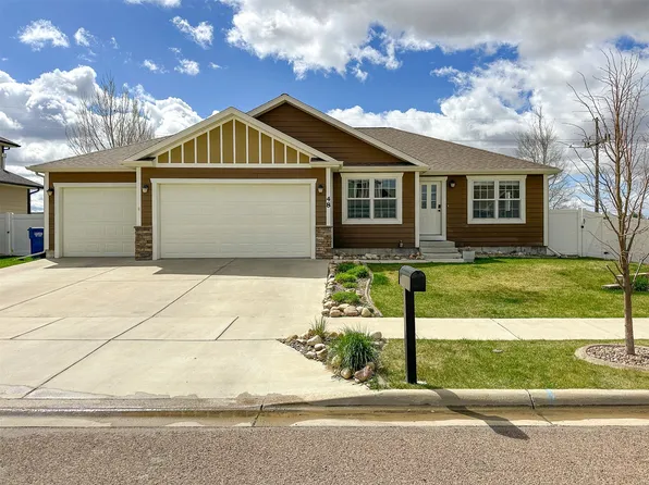 48 37th Ave NE, Great Falls, MT 59404
