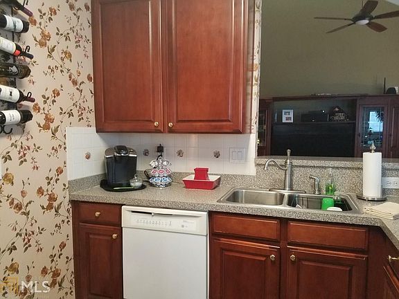 4th image of 1470 Leisure Lake Dr