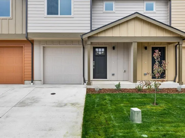 7645 24th St, White City, OR 97503