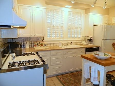 2nd image of 1025 Rivermont Ter