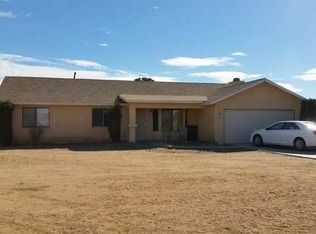 14585 Pawnee Rd, Apple Valley, CA 92307