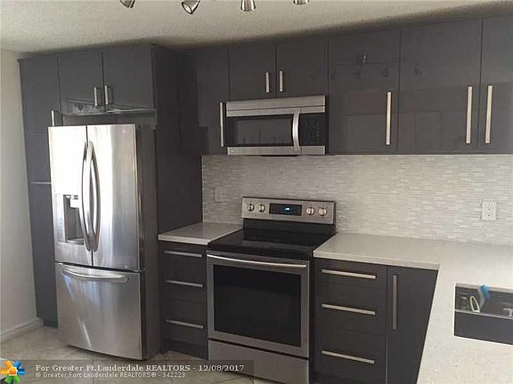 4th image of 4815 NW 22nd St #4129