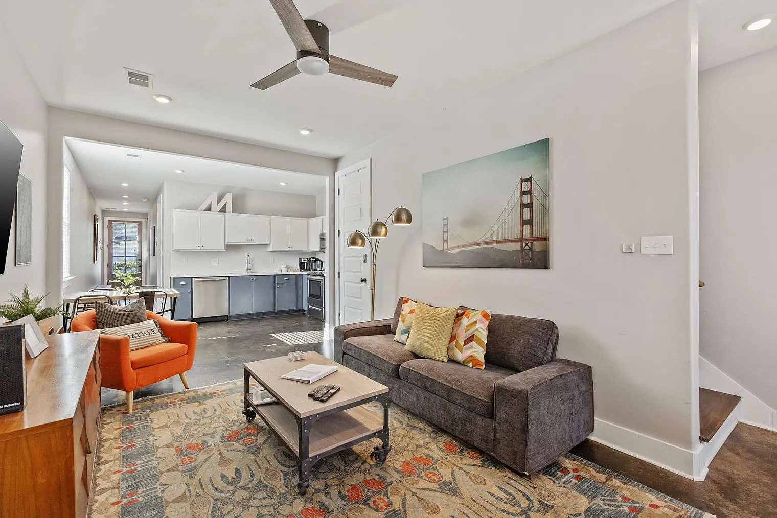 4 bed, 2.0 bath, $3,920 — Photo 1