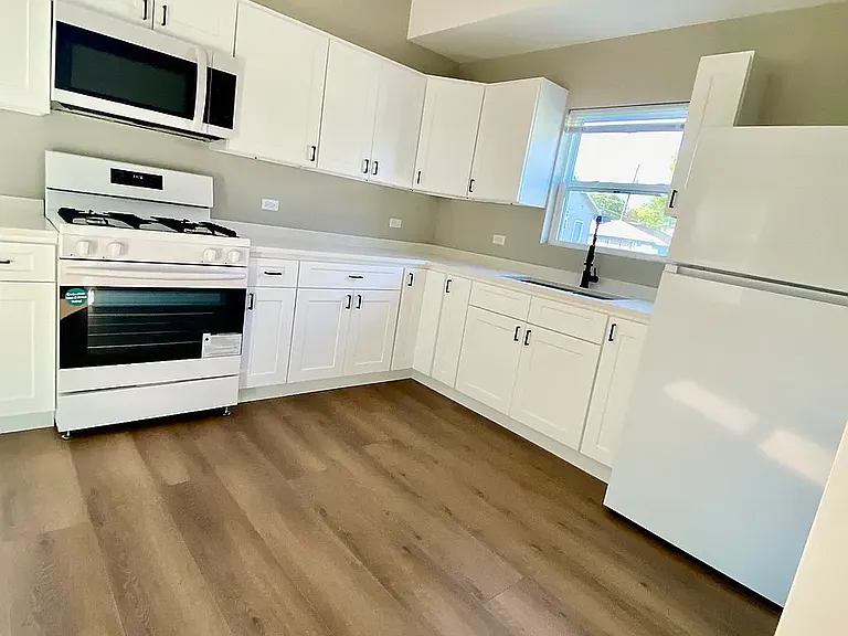 1251 Elizabeth St #2 — Photo 5
