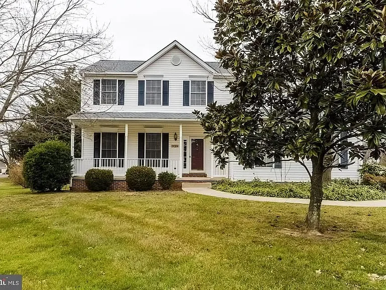 18306 Lyles Dr — Photo 10