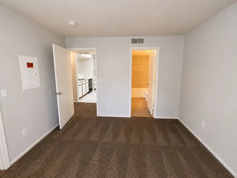 2300 E Silverado Ranch Blvd #2140 — Photo 9
