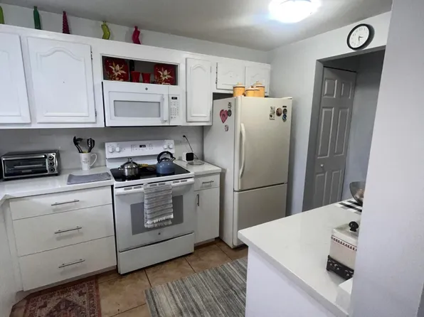 6080 NW 44TH Street #211, Lauderhill, FL 33319