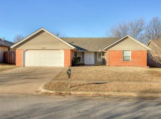 2109 Tanglewood Dr, Edmond, OK 73013