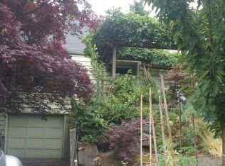 210 NW 40th St, Seattle, WA 98107