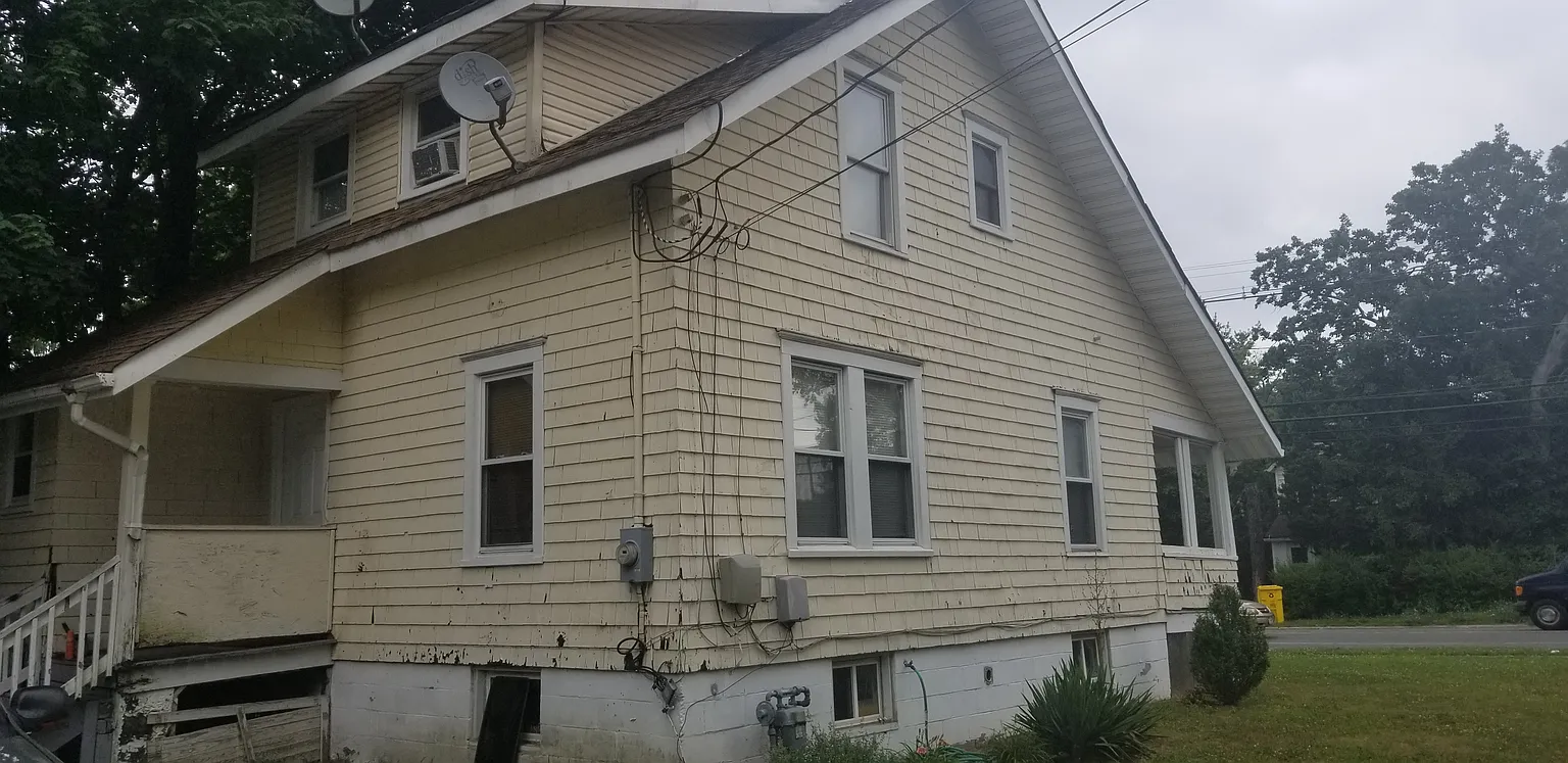 248 River Ave photo 1