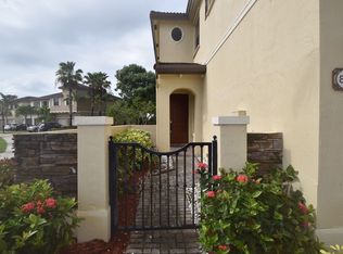 8916 SW 228th Ln, Cutler Bay, FL 33190