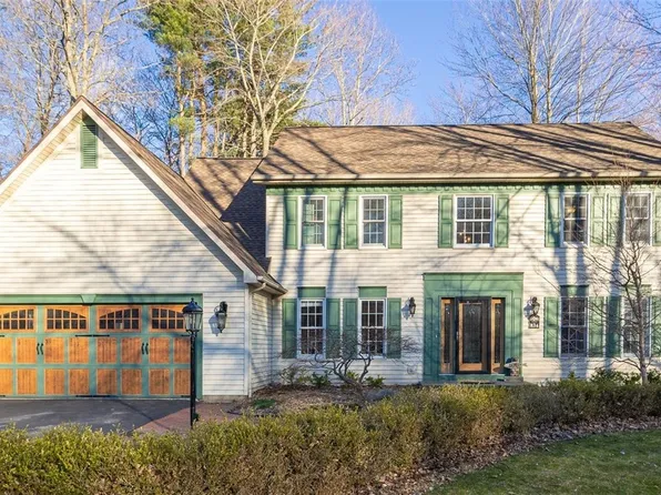 834 Houston Rd, Webster, NY 14580