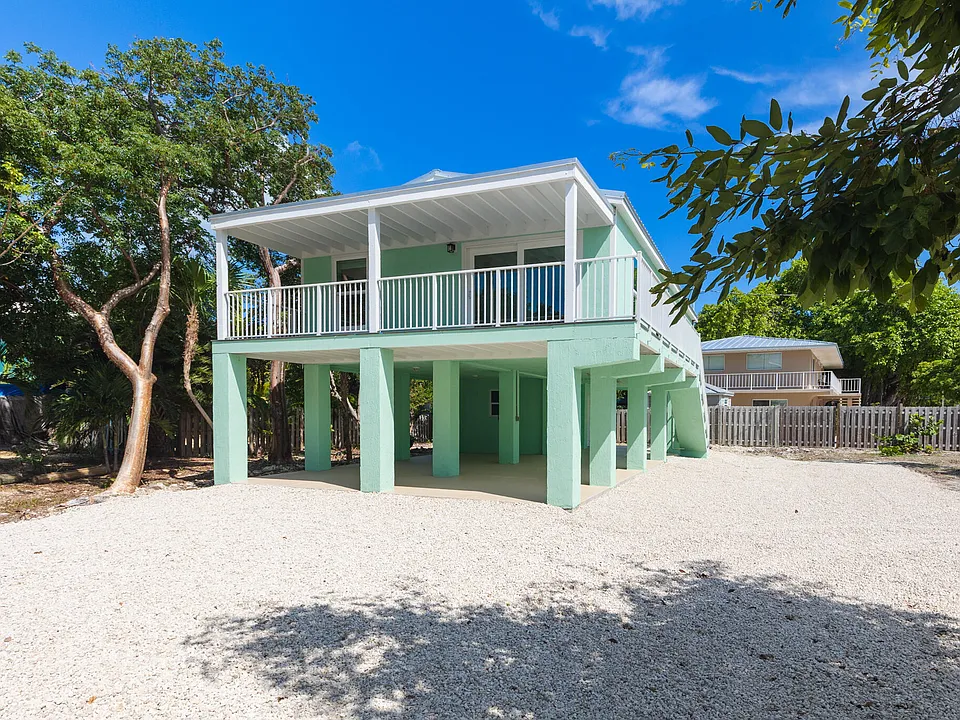 224 W Seaview Dr