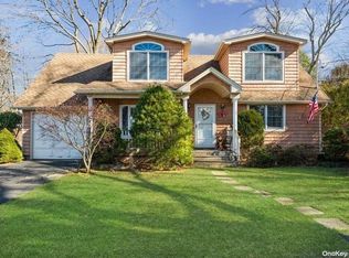 1318 Lyon Pl, Wantagh, NY 11793