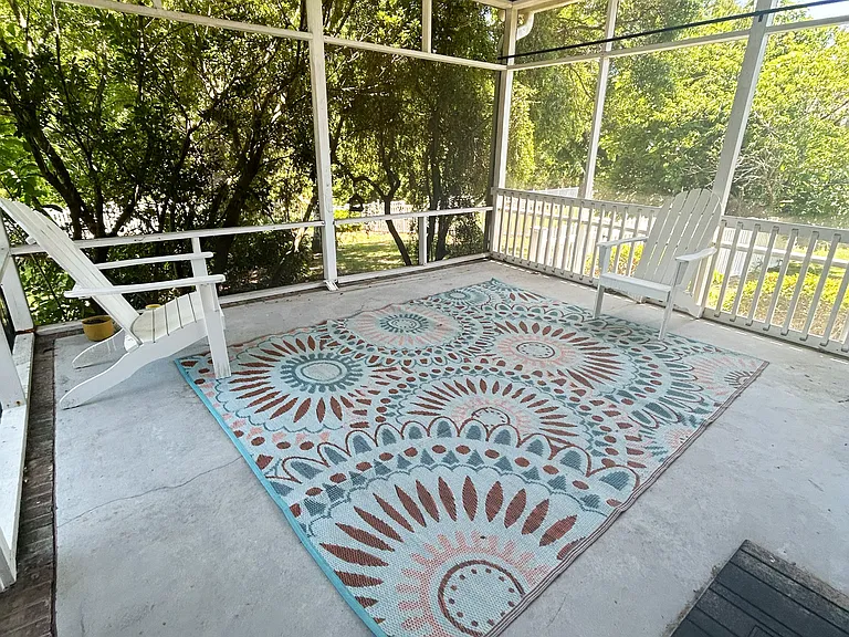 Screened porch - back