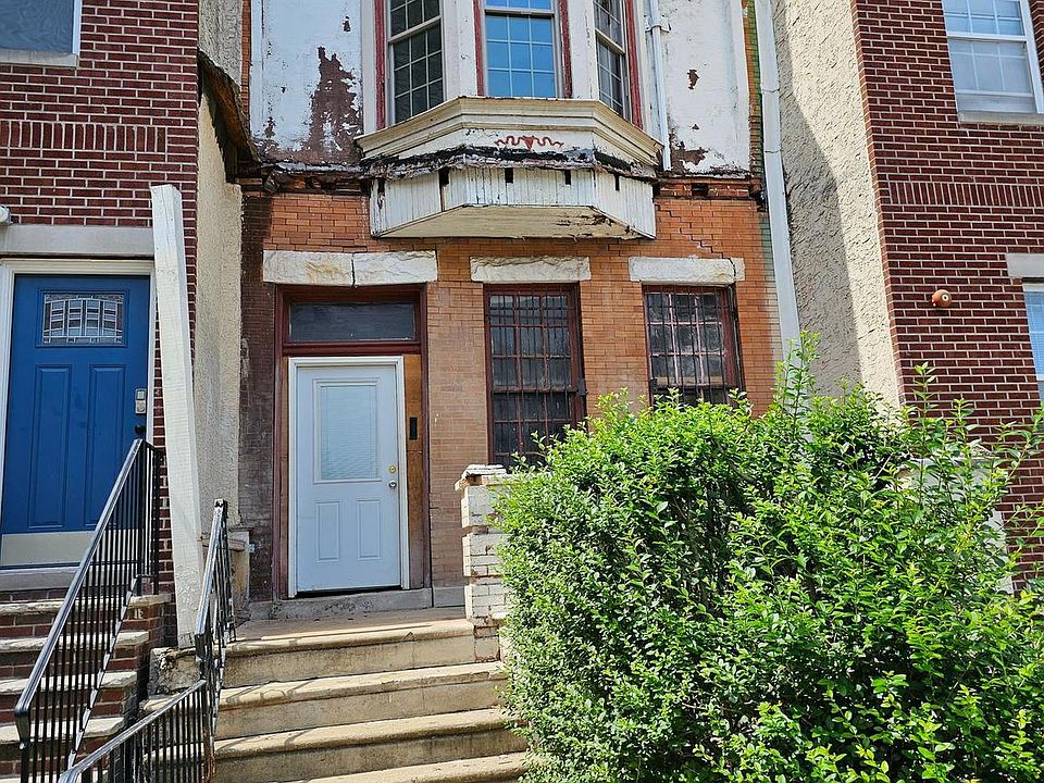 1st image of 2354 N Park Ave