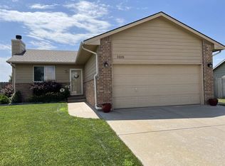 11115 W Hollywood St, Wichita, KS 67215