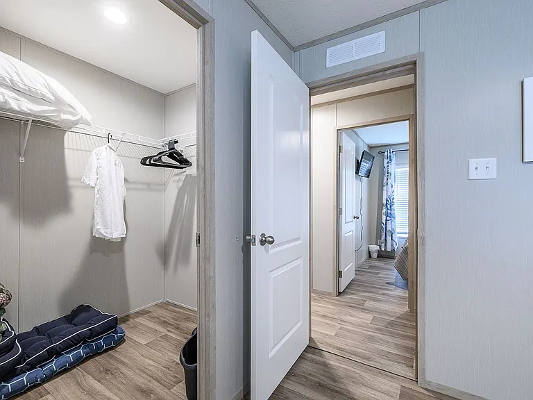 3118 Bayberry Ave — Photo 40