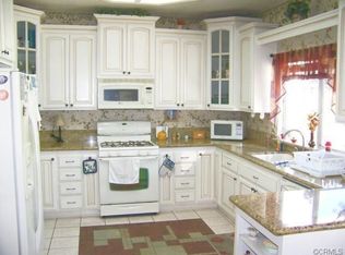 7361 Railroad Ct, Highland, CA 92346