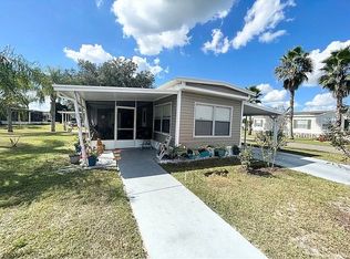 5211 Moon St, Zephyrhills, FL 33541