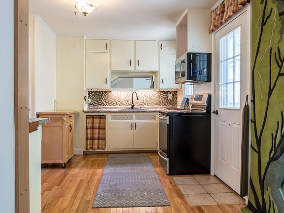 5th image of 41 Chamberlain Avenue