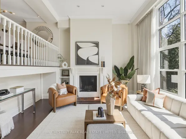 525 Balliol St #7, Toronto, ON M4S 1E1