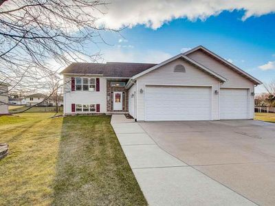 921 Eagle Ln, Poynette, WI, 53955