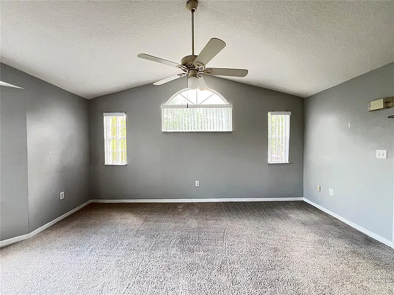 8710 Rain Forest Pl #D — Photo 10