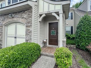 5541 Frog Pond Ln, Virginia Beach, VA 23455