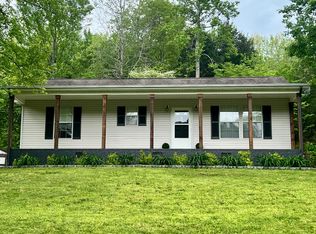 831 Harris Rd, Dickson, TN 37055