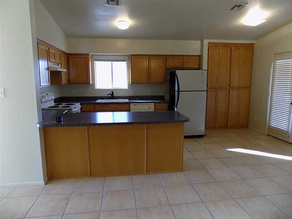 2nd image of 4438 S Bamboo Ave