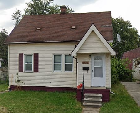 1st image of 23076 Cushing Ave