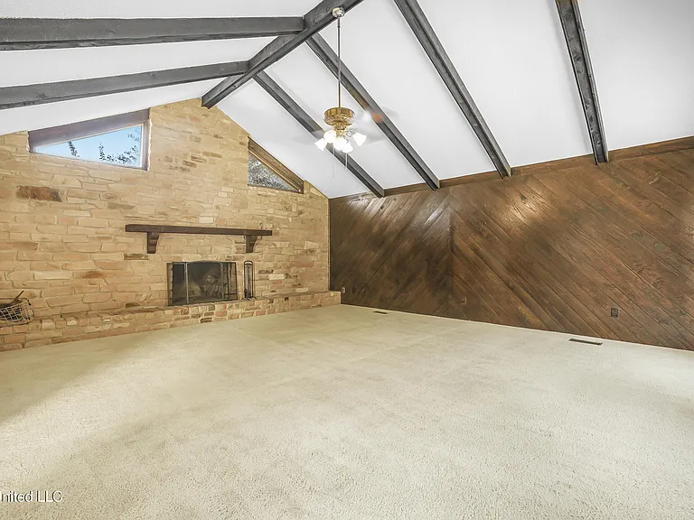 4409 Shadow Wood Cir — Photo 18