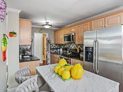2370 North Avenue #5E, Bridgeport, CT, 06604