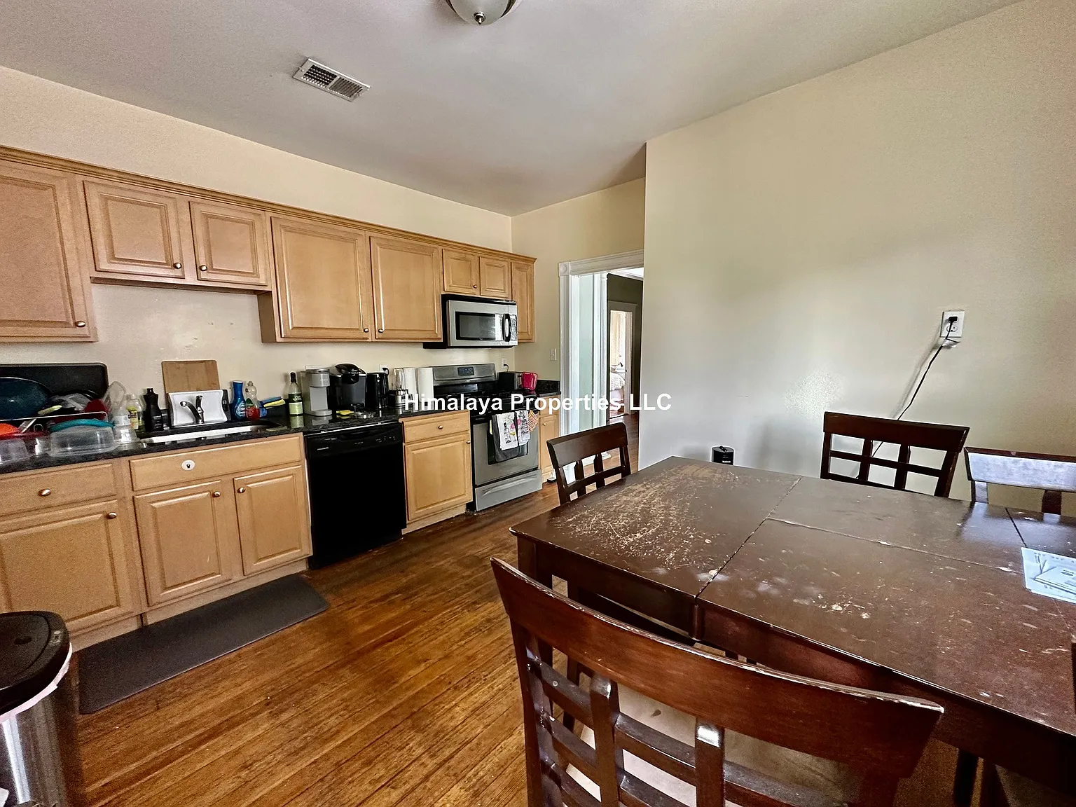 4 bed, $8,700 — Photo 2