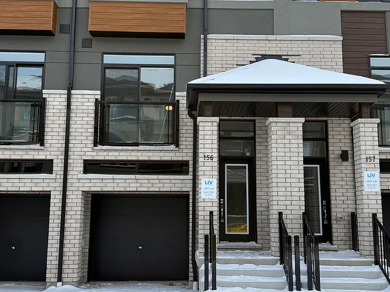 660 Colborne St W #156 — Photo 2