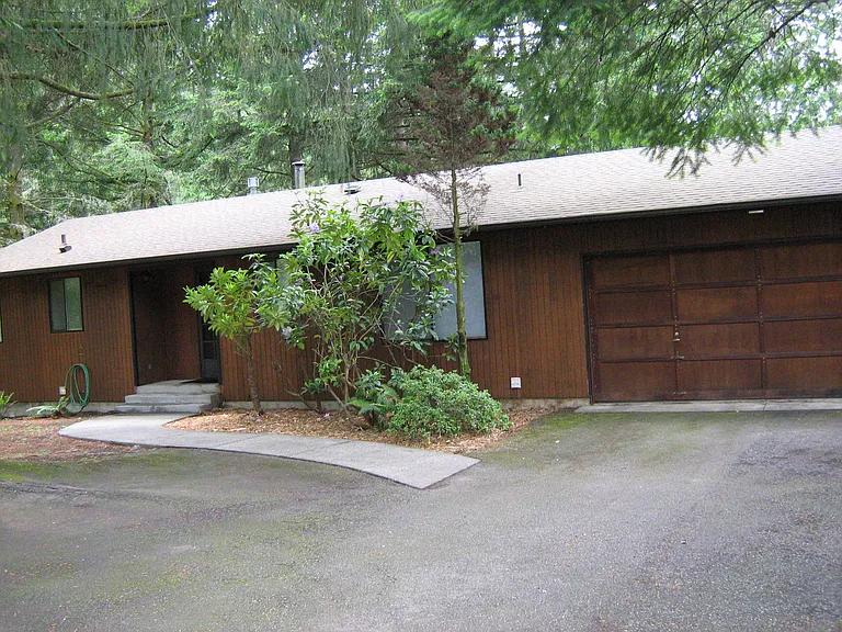 11002 Butte Dr SW — Photo 3