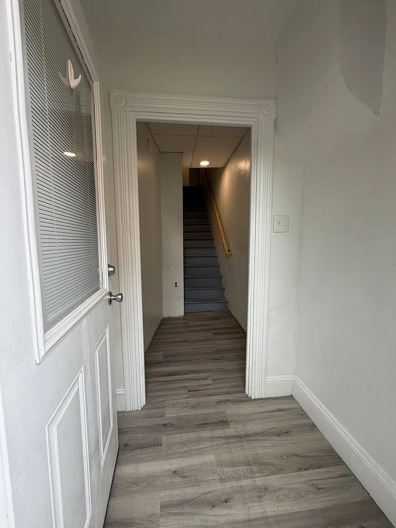 361 East Ross Street — Photo 2