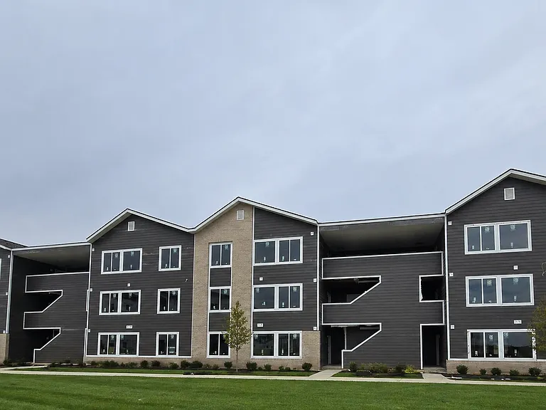 Tallgrass Apartments — Photo 16