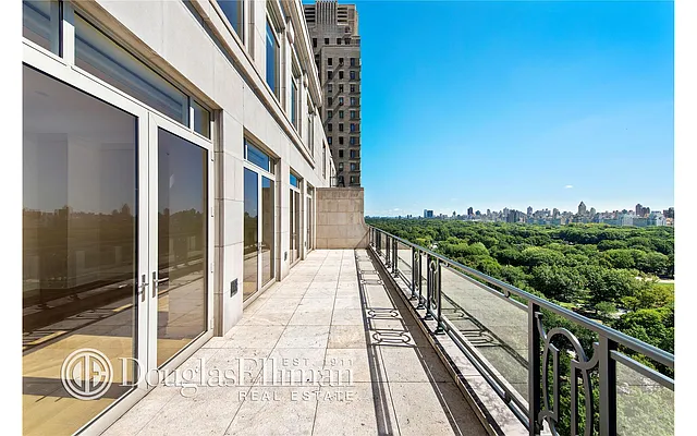 Rented by Douglas Elliman | media 14