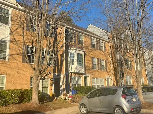 7941 Foxcrest Ct, Potomac, MD 20854