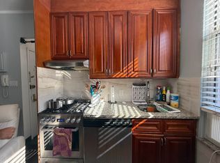 31-11 35th St #3F, Astoria, NY 11106