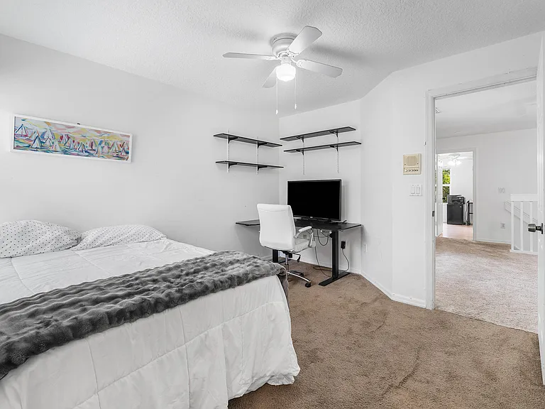 7087 NW 78th Pl — Photo 27