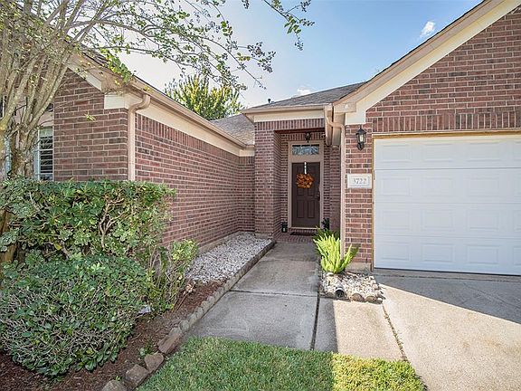 4th image of 3722 Crescent Dr