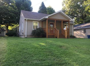 615 Greenwood Pl, Collinsville, IL 62234