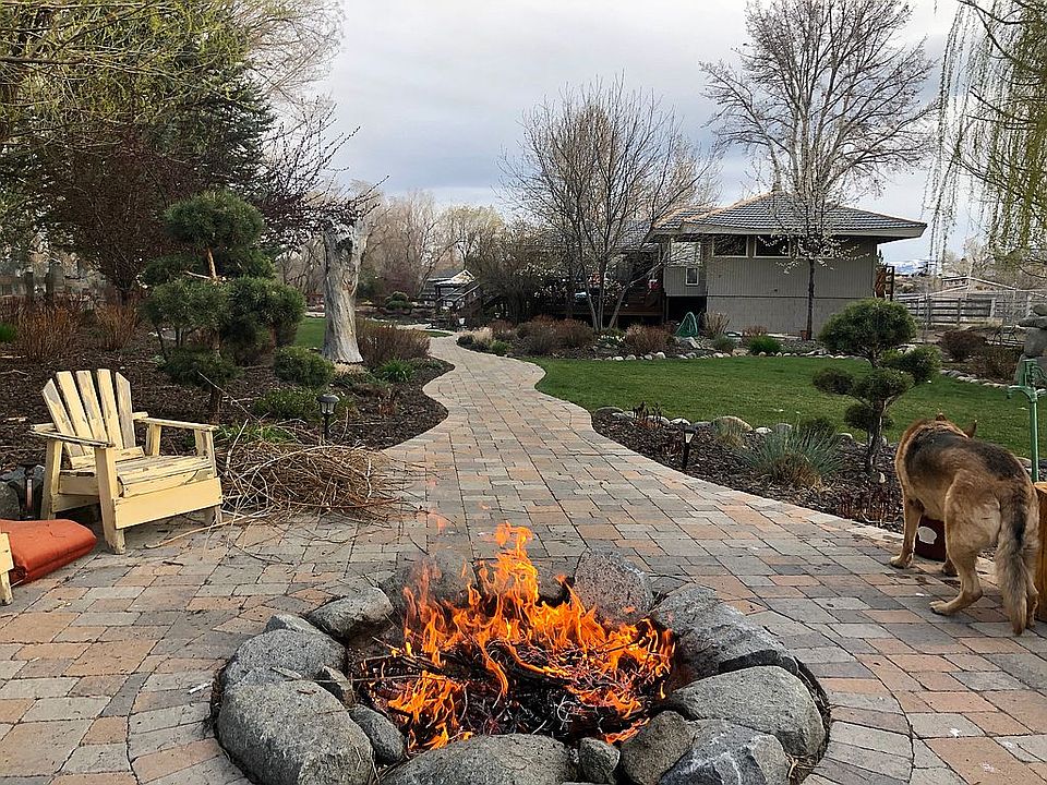 2nd image of 1500 Niblick Ln