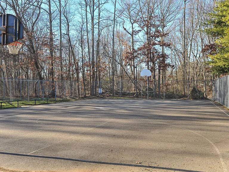 997 Tarragon Ct — Photo 14