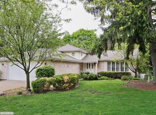 227 E Des Moines St, Westmont, IL