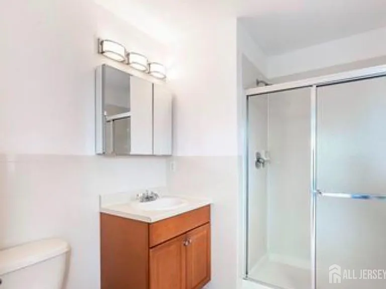 106 Chariot Ct — Photo 11